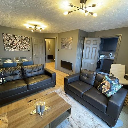 No24 - 2-Bed Boutique Apartment - Hosted By Hutch Lifestyle เลมิงตันสปา ภายนอก รูปภาพ