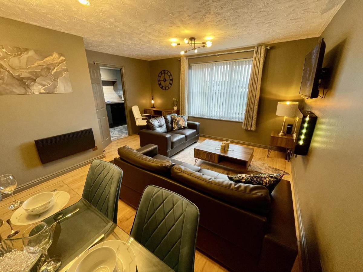 No24 - 2-Bed Boutique Apartment - Hosted By Hutch Lifestyle เลมิงตันสปา ภายนอก รูปภาพ
