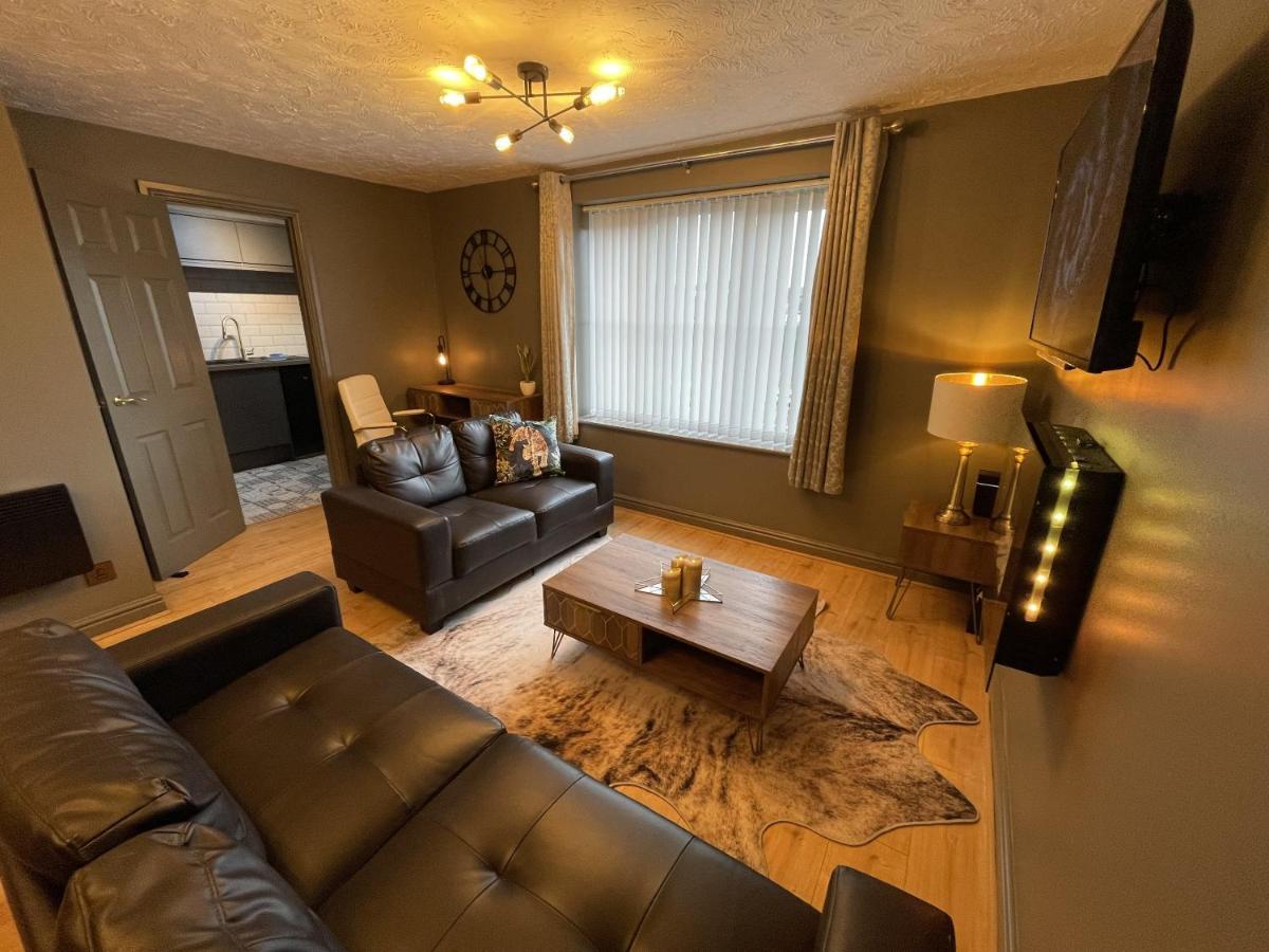 No24 - 2-Bed Boutique Apartment - Hosted By Hutch Lifestyle เลมิงตันสปา ภายนอก รูปภาพ