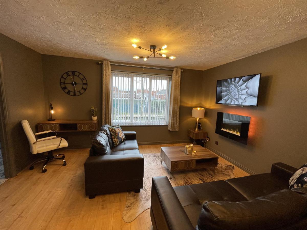 No24 - 2-Bed Boutique Apartment - Hosted By Hutch Lifestyle เลมิงตันสปา ภายนอก รูปภาพ