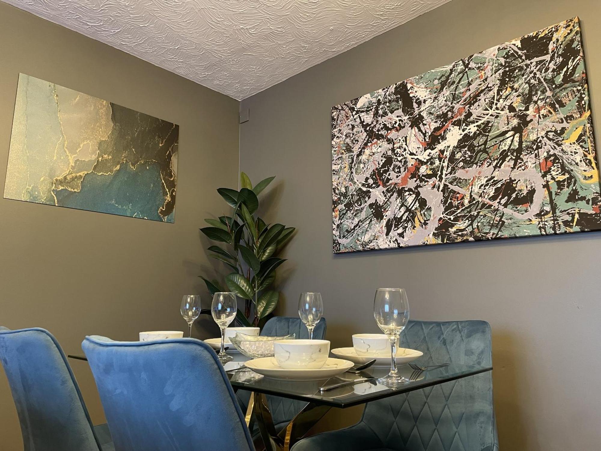 No24 - 2-Bed Boutique Apartment - Hosted By Hutch Lifestyle เลมิงตันสปา ภายนอก รูปภาพ